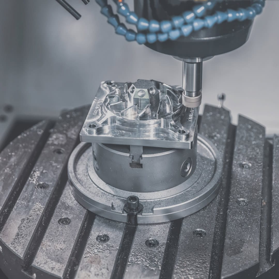 Prototypwerkzeug wird mit Rapid Tooling bearbeitet